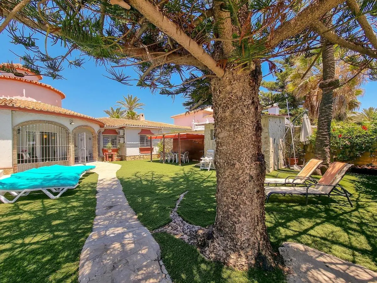 Beachfront Villa Torrox Costa 0*,